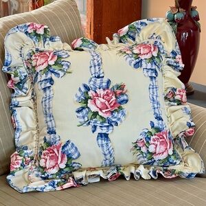 Waverly Ribbon Rose Pillow 20” SQ Garden Polished Cotton Ruffled 1990’s